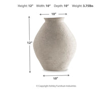 Load image into Gallery viewer, Hannela Vase
