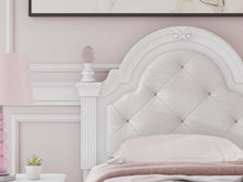Load image into Gallery viewer, Kozlani Upholstered Bed
