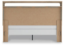 Load image into Gallery viewer, Kinlanni Upholstered Bed
