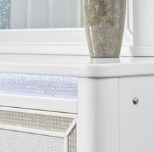 Load image into Gallery viewer, Chalanna Dresser

