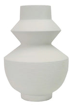 Load image into Gallery viewer, Naveen Vase
