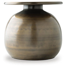 Load image into Gallery viewer, Fedorleigh Vase
