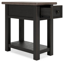 Load image into Gallery viewer, Tyler Creek End Table Set
