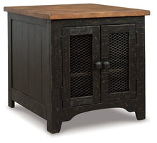 Load image into Gallery viewer, Valebeck End Table image
