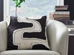 Veerbank Pillow (Set of 4) - 46 Furniture and Mattress Gallery