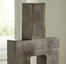 Load image into Gallery viewer, Wrengrove Vase - 46 Furniture and Mattress Gallery
