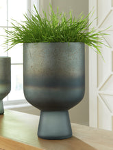 Load image into Gallery viewer, Pennmore Vase - 46 Furniture and Mattress Gallery
