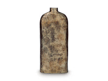 Load image into Gallery viewer, Wallmond Vase - 46 Furniture and Mattress Gallery
