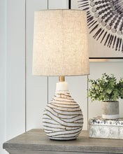 Load image into Gallery viewer, Aleela Table Lamp - 46 Furniture and Mattress Gallery
