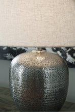 Load image into Gallery viewer, Magalie Table Lamp - 46 Furniture and Mattress Gallery
