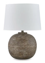 Load image into Gallery viewer, Neavesboro Lamp Set - 46 Furniture and Mattress Gallery
