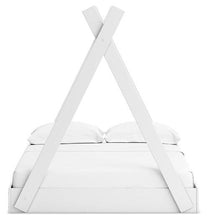 Load image into Gallery viewer, Hallityn Bed - 46 Furniture and Mattress Gallery
