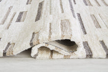 Load image into Gallery viewer, Leesdale 5&#39; x 7&#39; Rug - 46 Furniture and Mattress Gallery
