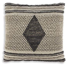 Load image into Gallery viewer, Ricker Pillow (Set of 4) - 46 Furniture and Mattress Gallery
