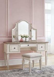Realyn Vanity and Mirror with Stool - 46 Furniture and Mattress Gallery