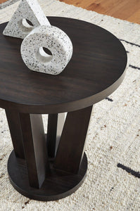Chasinfield End Table - 46 Furniture and Mattress Gallery