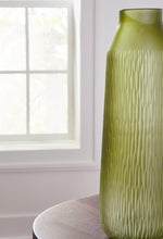 Load image into Gallery viewer, Scottyard Vase - 46 Furniture and Mattress Gallery
