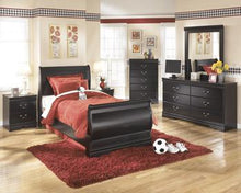 Load image into Gallery viewer, Huey Vineyard Dresser - 46 Furniture and Mattress Gallery
