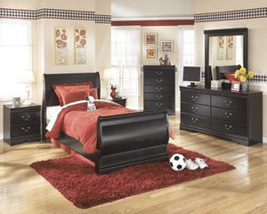 Huey Vineyard Dresser - 46 Furniture and Mattress Gallery