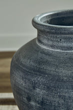 Load image into Gallery viewer, Meadie Vase - 46 Furniture and Mattress Gallery
