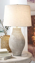 Load image into Gallery viewer, Layal Table Lamp - 46 Furniture and Mattress Gallery
