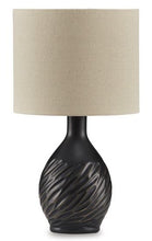 Load image into Gallery viewer, Garinton Lamp Set - 46 Furniture and Mattress Gallery
