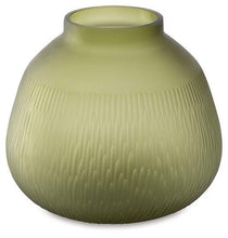 Load image into Gallery viewer, Scottyard Vase - 46 Furniture and Mattress Gallery
