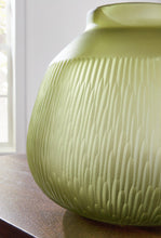 Load image into Gallery viewer, Scottyard Vase - 46 Furniture and Mattress Gallery
