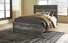 Load image into Gallery viewer, Wynnlow Bed - 46 Furniture and Mattress Gallery

