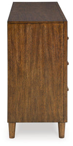 Lyncott Dresser and Mirror - 46 Furniture and Mattress Gallery
