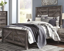 Load image into Gallery viewer, Wynnlow Crossbuck Bed - 46 Furniture and Mattress Gallery
