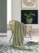 Load image into Gallery viewer, Tamish Throw (Set of 3) - 46 Furniture and Mattress Gallery

