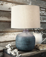 Load image into Gallery viewer, Malthace Table Lamp - 46 Furniture and Mattress Gallery
