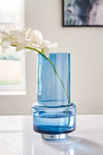 Load image into Gallery viewer, Bealen Vase - 46 Furniture and Mattress Gallery
