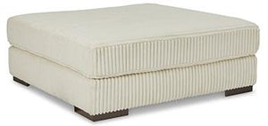Lindyn Living Room Set