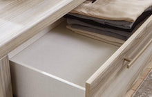 Load image into Gallery viewer, Hasbrick Queen Bedroom Set - 46 Furniture and Mattress Gallery
