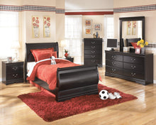 Load image into Gallery viewer, Huey Vineyard Dresser and Mirror - 46 Furniture and Mattress Gallery
