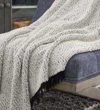 Load image into Gallery viewer, Leonita Throw - 46 Furniture and Mattress Gallery
