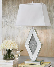 Load image into Gallery viewer, Prunella Lamp Set - 46 Furniture and Mattress Gallery
