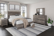 Load image into Gallery viewer, Ralinksi Nightstand - 46 Furniture and Mattress Gallery
