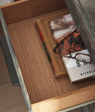 Load image into Gallery viewer, Wynnlow Chest of Drawers - 46 Furniture and Mattress Gallery

