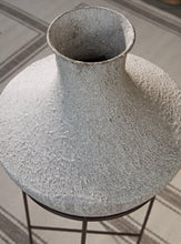 Load image into Gallery viewer, Estonbank Vase - 46 Furniture and Mattress Gallery
