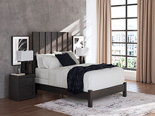 Load image into Gallery viewer, Fraluna Bed - 46 Furniture and Mattress Gallery
