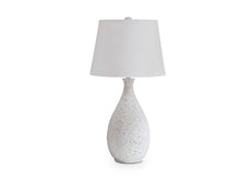 Load image into Gallery viewer, Wyattford Table Lamp - 46 Furniture and Mattress Gallery
