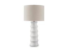 Load image into Gallery viewer, Veraleigh Table Lamp - 46 Furniture and Mattress Gallery
