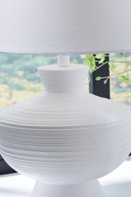 Load image into Gallery viewer, Harelwood Table Lamp - 46 Furniture and Mattress Gallery
