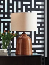 Load image into Gallery viewer, Aaleahya Table Lamp - 46 Furniture and Mattress Gallery
