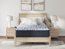 Load image into Gallery viewer, Firm Luxe 2.0 Queen Mattress
