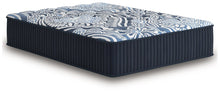 Load image into Gallery viewer, Firm Luxe 2.0 Queen Mattress
