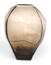 Load image into Gallery viewer, Ewart Vase - 46 Furniture and Mattress Gallery
